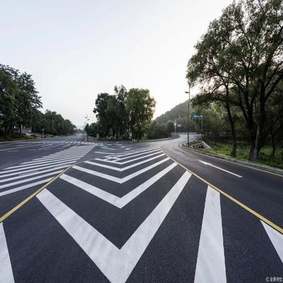 खरीदें बेहतर दृश्यता के लिए राजमार्ग प्रतिबिंबित दो घटक सड़क चिह्न पेंट ऑनलाइन निर्माण